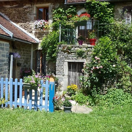 La Maison Du Gue Ecutigny ภายนอก รูปภาพ