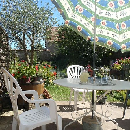 La Maison Du Gue Ecutigny ภายนอก รูปภาพ