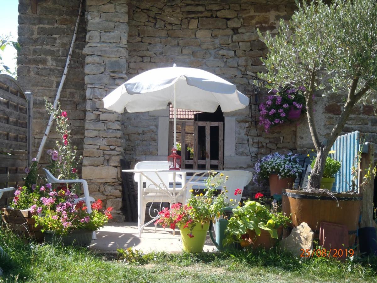 La Maison Du Gue Ecutigny ภายนอก รูปภาพ