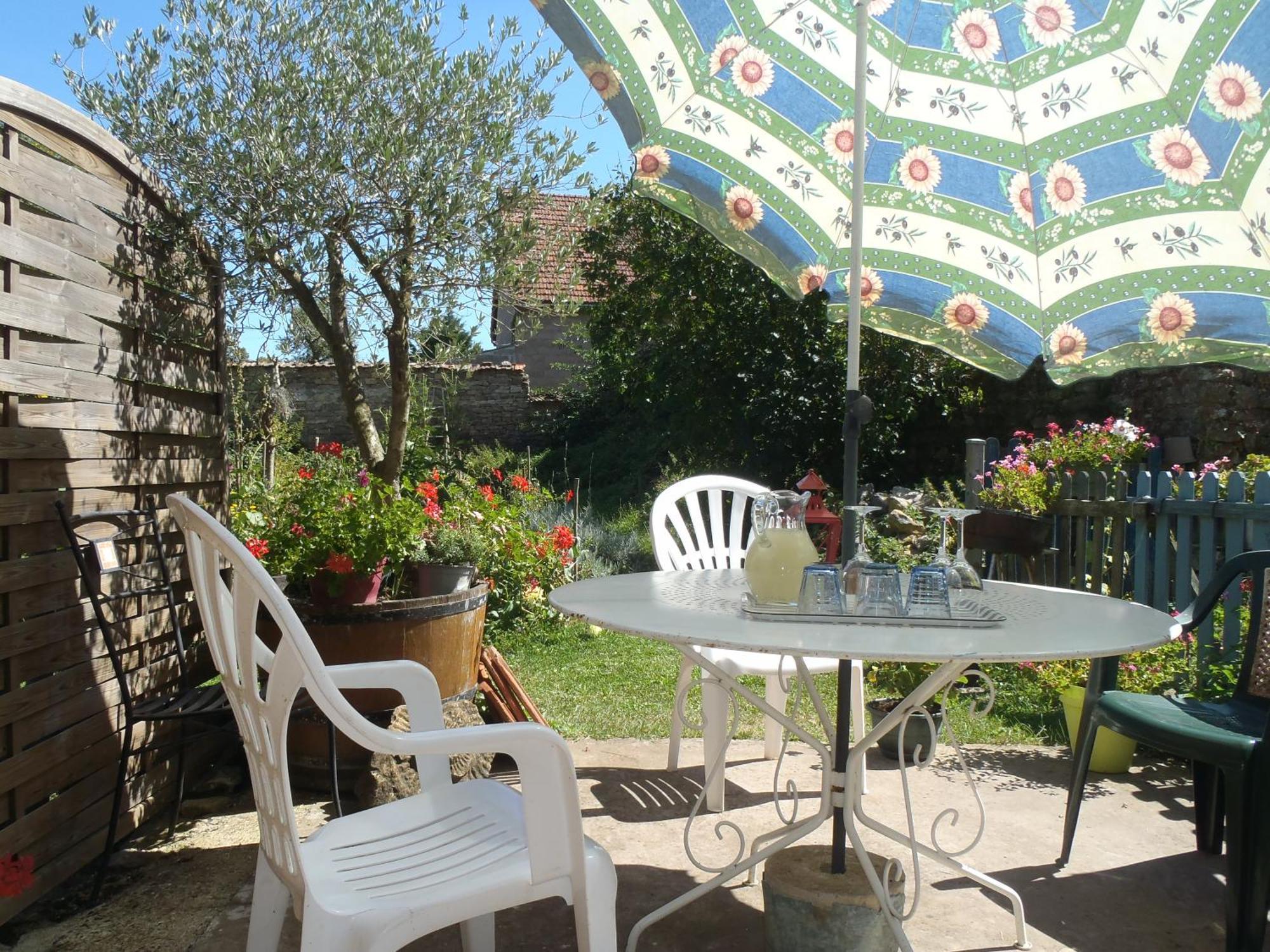 La Maison Du Gue Ecutigny ภายนอก รูปภาพ